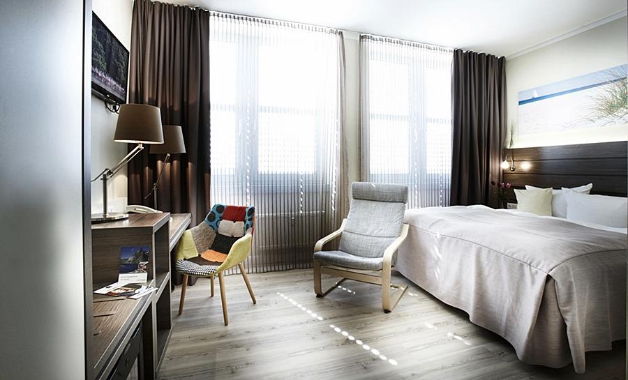 Hotel By Golden Tulip