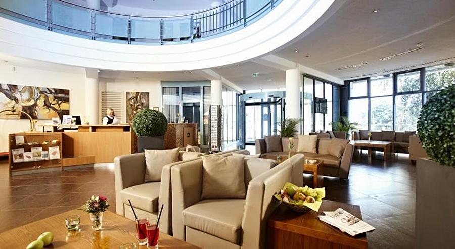 Hotel By Golden Tulip Kiel