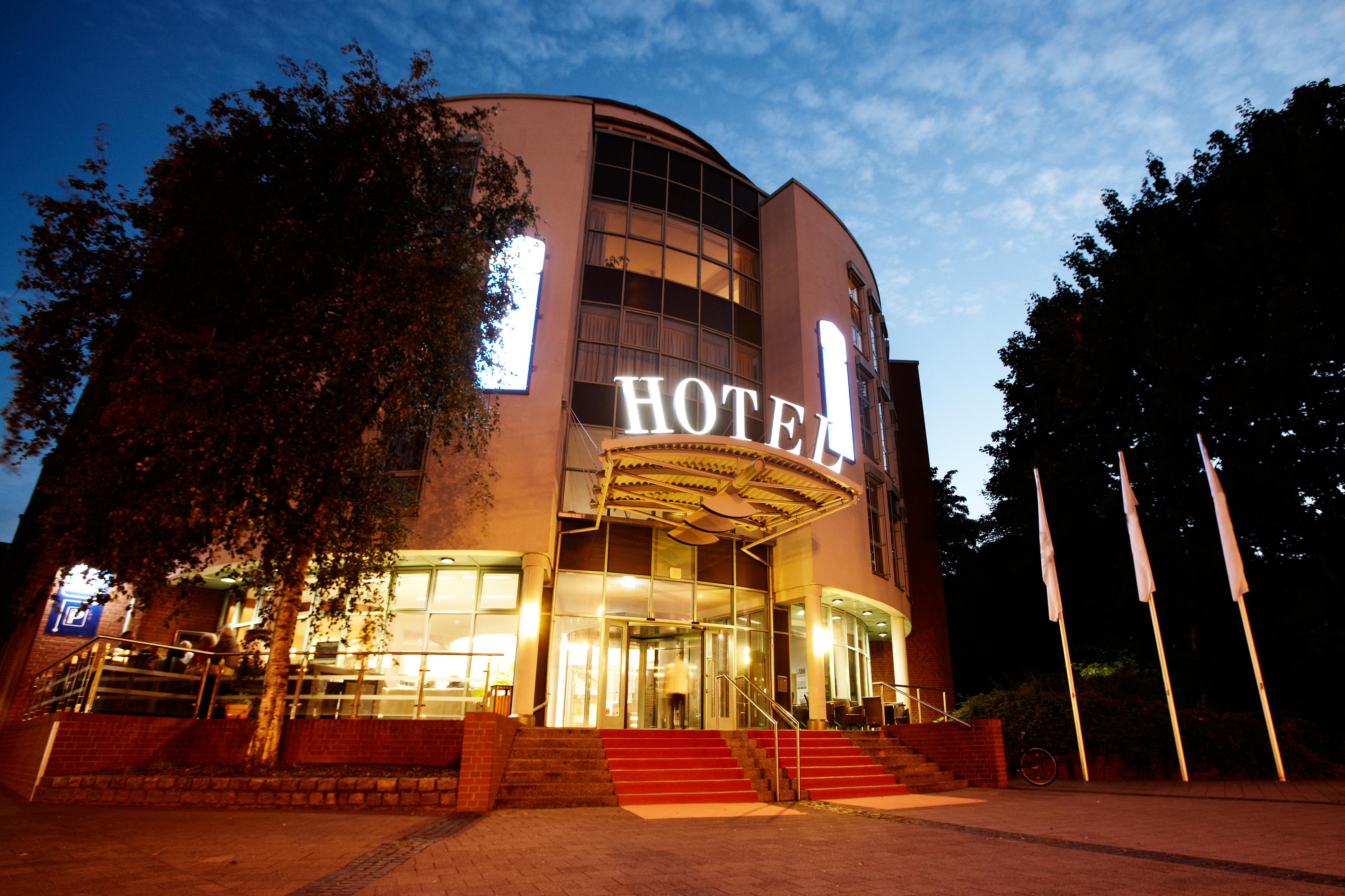 Hotel By Golden Tulip 4*