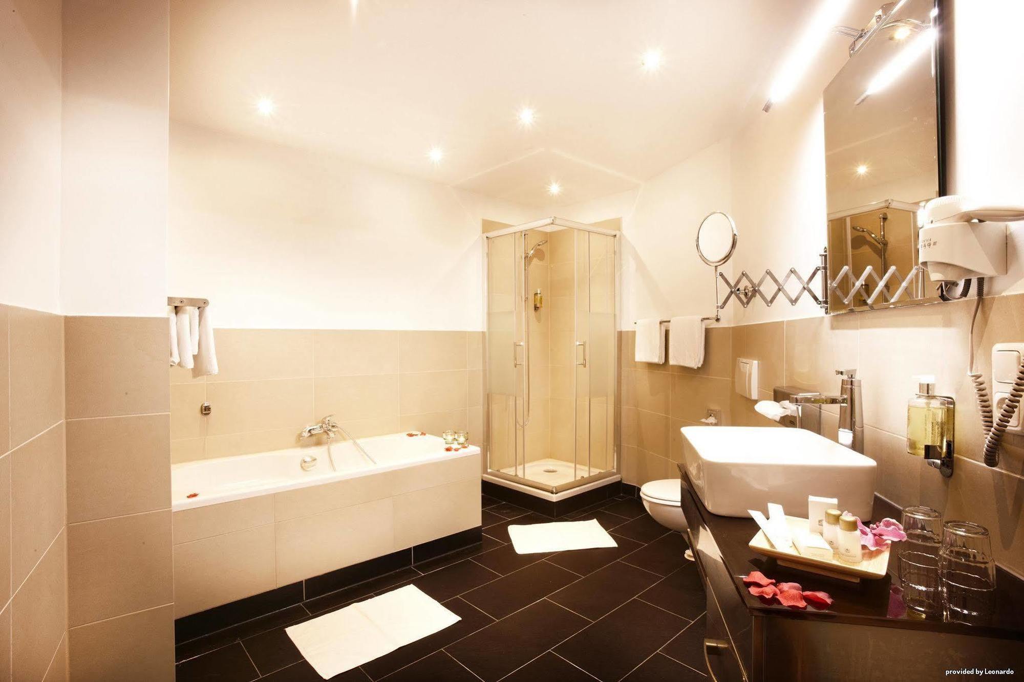 Hotel By Golden Tulip 4*